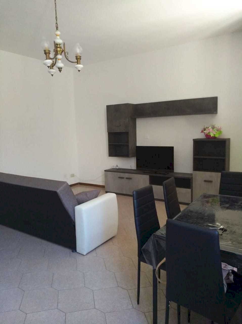 PHOTO-2019-08-20-12-51-42_1.jpg - Villa a Schiera Viareggio - foto 1