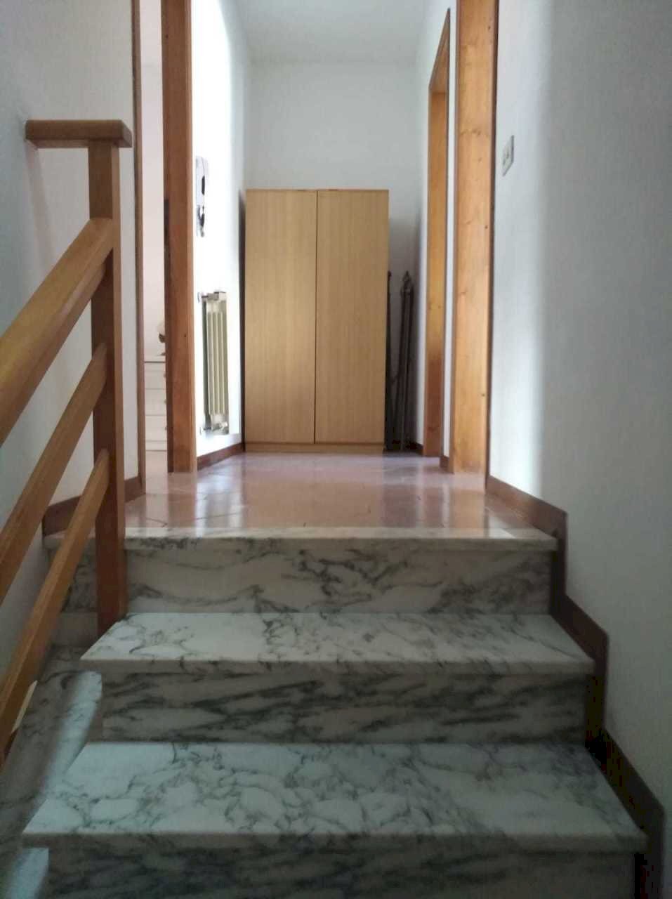 PHOTO-2019-08-20-12-51-40_1.jpg - Villa a Schiera Viareggio - foto 2