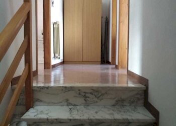 PHOTO-2019-08-20-12-51-40_1.jpg - Villa a Schiera Viareggio - foto 2