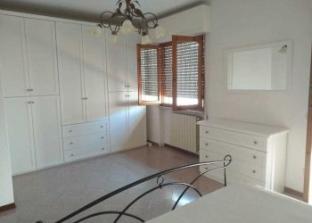 PHOTO-2019-08-20-12-51-43.jpg - Villa a Schiera Viareggio - foto 4