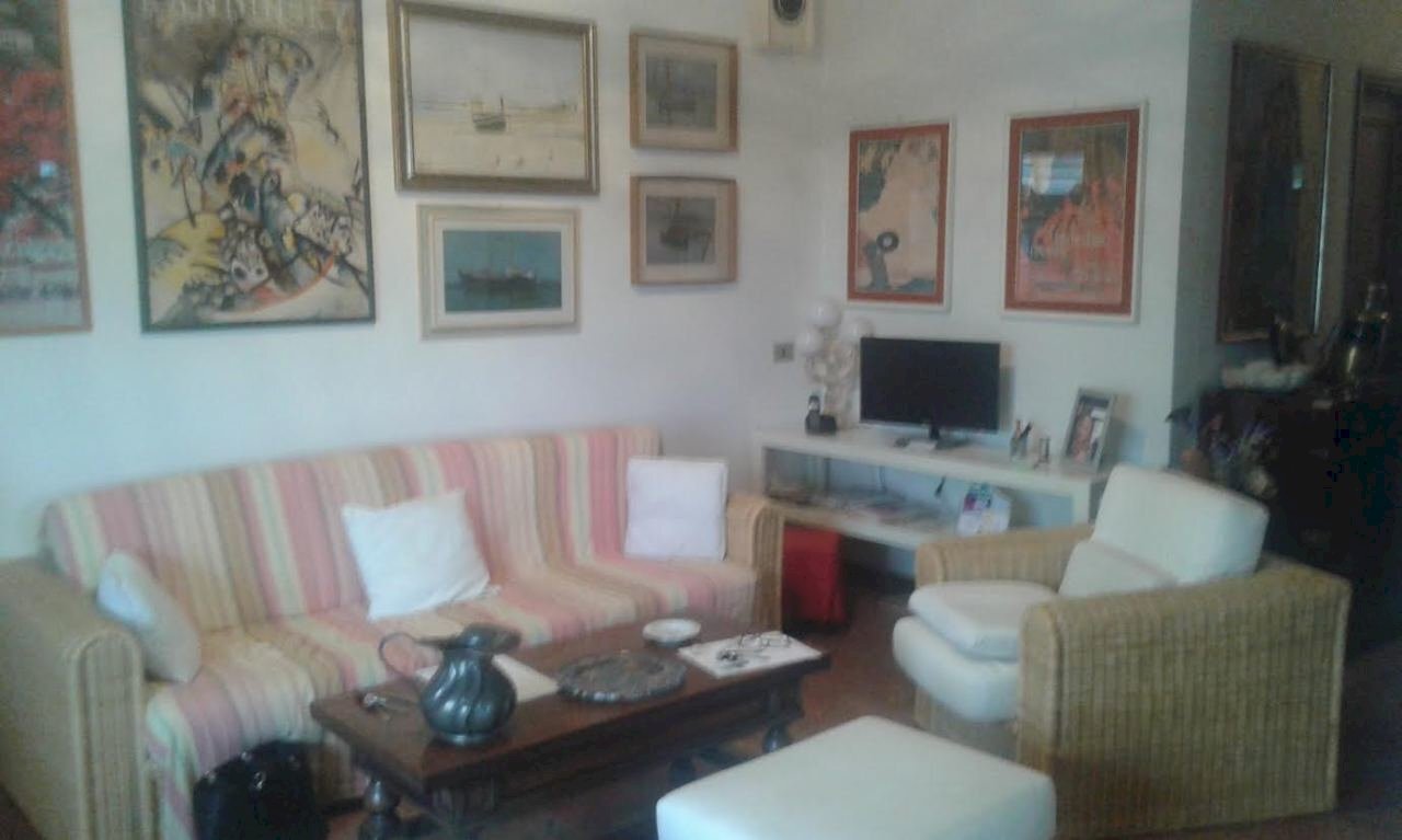 42f26d31-0722-4966-81a9-28784cca8391.jpg - Attic Viareggio - photo 1