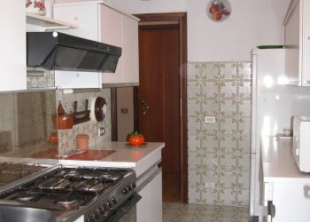 cucina2.JPG - Appartamento Viareggio - foto 12