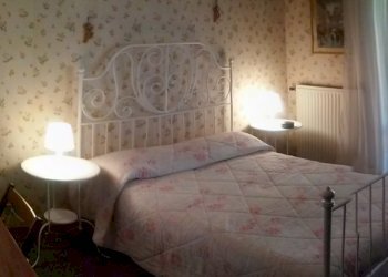 II-Â¦ camera letto 2.jpg - Appartamento Viareggio - foto 16