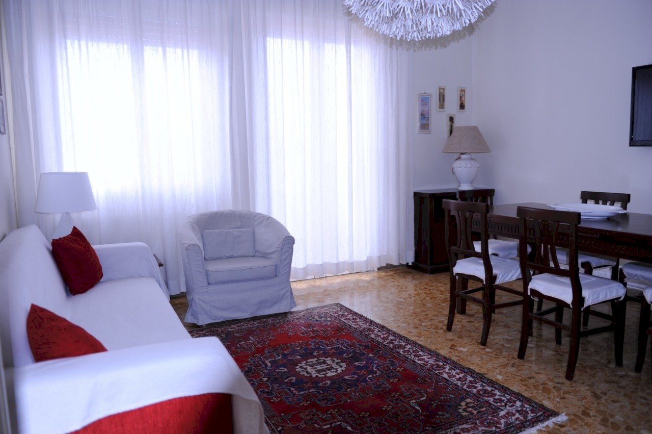 WhatsApp Image 2022-05-12 at 10.39.48 (2).jpeg - Appartamento Viareggio - foto 2