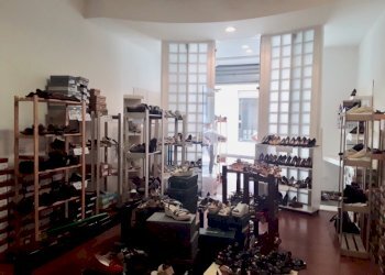 IMG-8022.jpg - Commercial Premises Carrara - photo 1