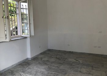 IMG_2937.jpg - Commercial Premises Carrara - photo 3