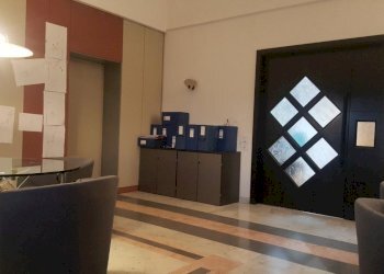 20190116_172340_resized.jpg - Ufficio Carrara - foto 2