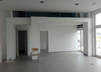 IMG-20180521-WA0017.jpg - Locale Commerciale Carrara - foto 2