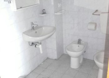 IMG-20180521-WA0015.jpg - Locale Commerciale Carrara - foto 12