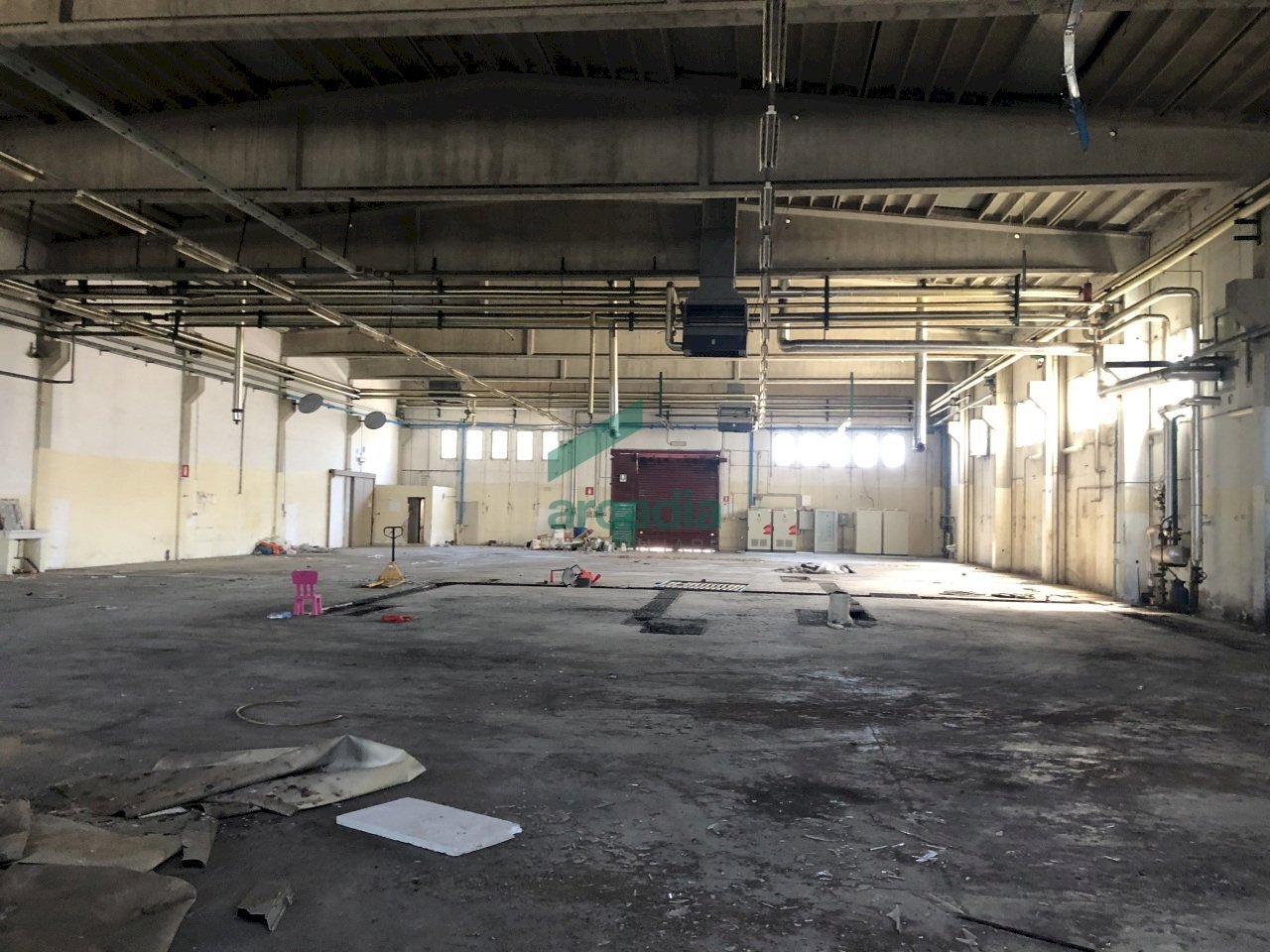 Vista interno capannone - Locale Commerciale SP231 KM 3, 674, Modugno - foto 3