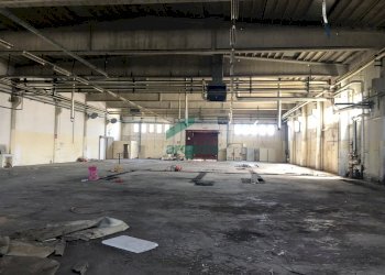 Vista interno capannone - Locale Commerciale SP231 KM 3, 674, Modugno - foto 3