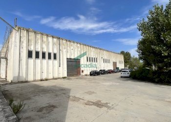 facciata - Commercial Premises SP231 KM 0, 800, Modugno - photo 17