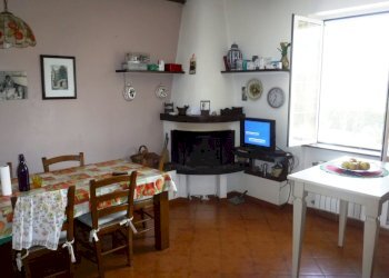 DSCF2732.JPG - Casa indipendente Castelnuovo Magra - foto 26