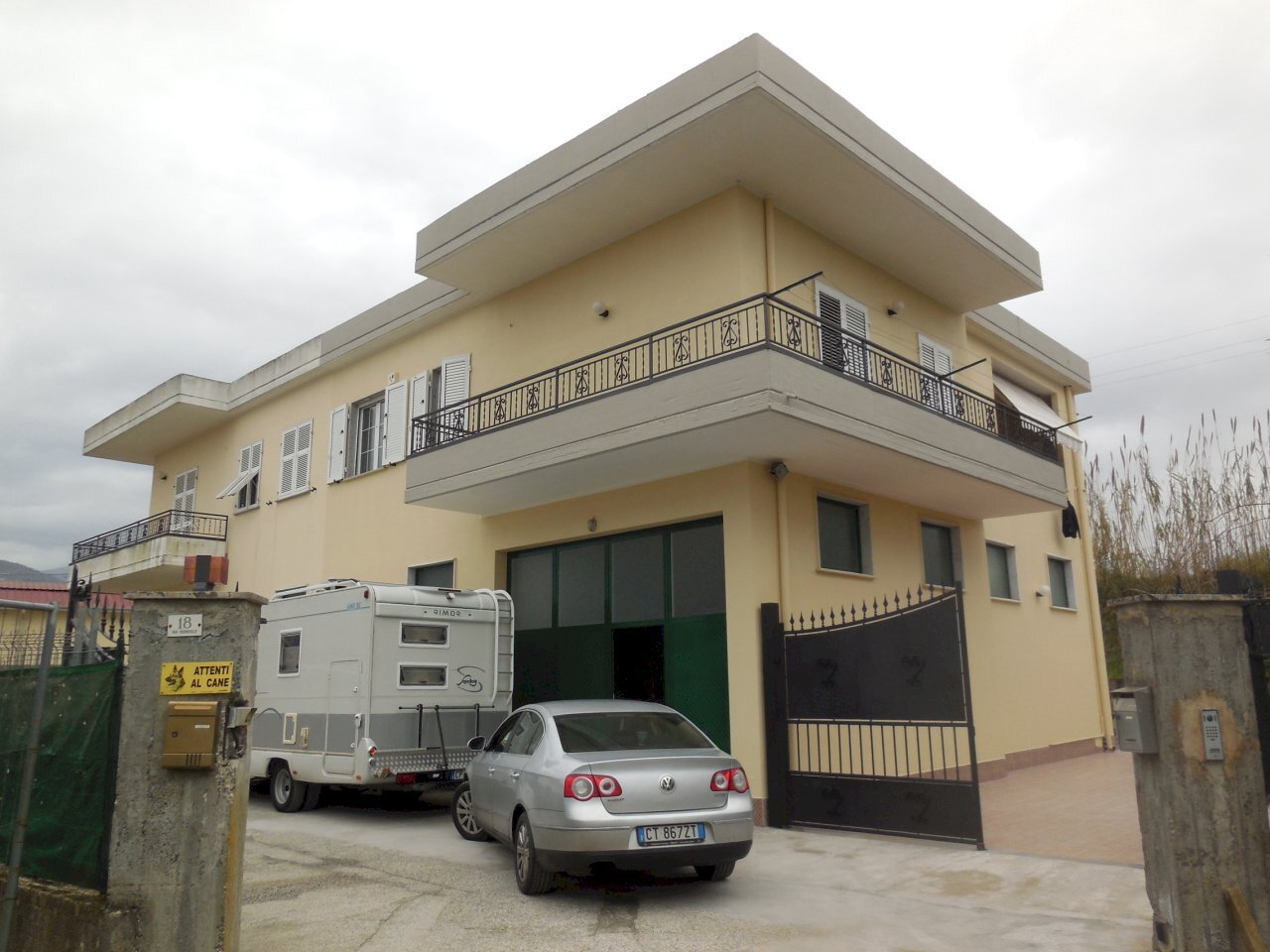 DSCN4427.JPG - Locale Commerciale Castelnuovo Magra - foto 1