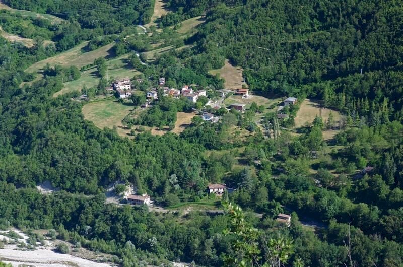 ID_250532_3.jpg - Building land Ronzano, Calestano - photo 1