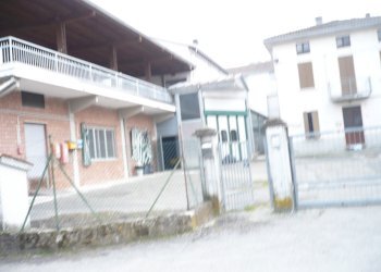 008.JPG - Commercial Premises via circonvallazione 33, Medesano - photo 14