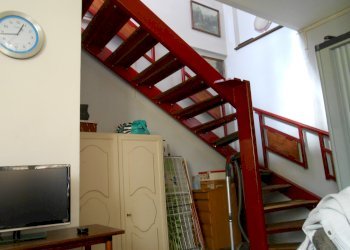 scale - Casa indipendente Castelnuovo Don Bosco - foto 9