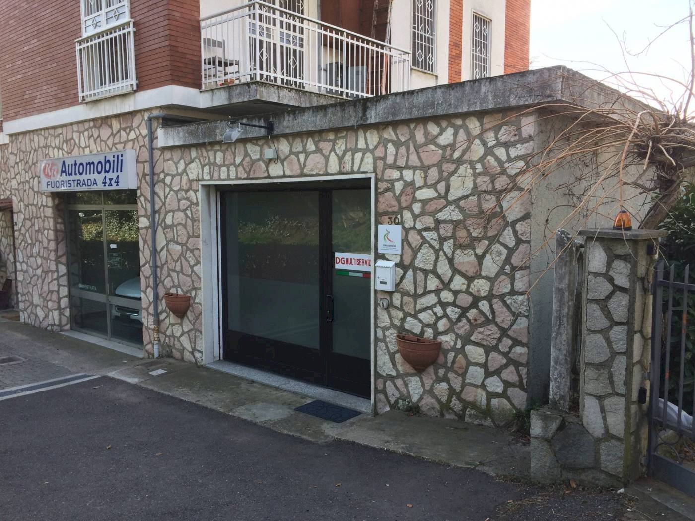 esterno - Negozio via Torino, 30, Pino Torinese - foto 2