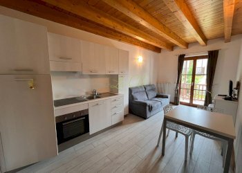 VENDITA PRE-SAINT-DIDIER: zona giorno con cucina - Two-room apartment Viale Allée de la Gare snc, Prè-Saint-Didier - photo 1