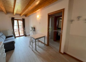 VENDITA PRE-SAINT-DIDIER: zona giorno con cucina - Two-room apartment Viale Allée de la Gare snc, Prè-Saint-Didier - photo 4