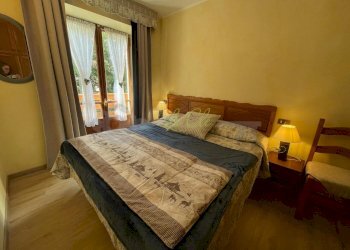 AFFITTO COURMAYEUR - CAMERA MATRIMONIALE CON BAGNO - Quadrilocale Strada Plan Gorret, Courmayeur - foto 11