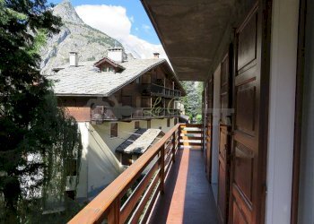 BALCONE - Appartamento Strada Plan Gorret, Courmayeur - foto 29