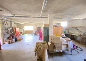 LOCALE DEPOSITO - Independent house via Vittorio Combe, 5, Pomaretto - photo 60