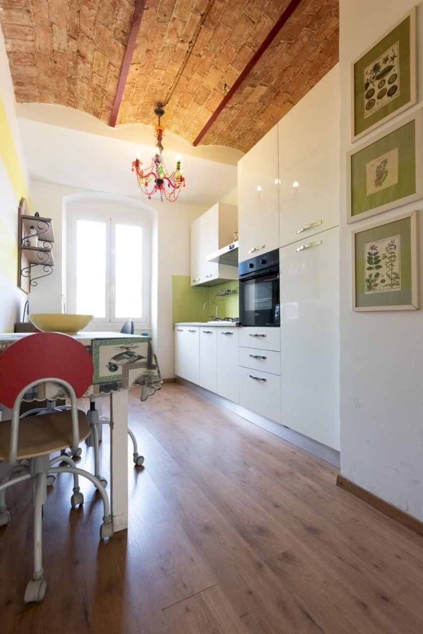PHOTO-2020-01-30-21-31-20.jpg - Four-room apartment La Spezia - photo 2