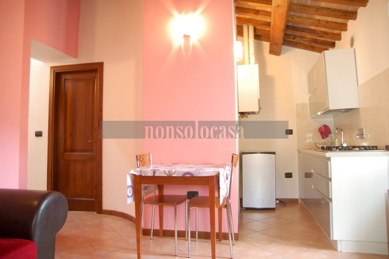 SOGGIORNO - CUCINA - Appartamento Via Marta 12, Perugia - foto 3