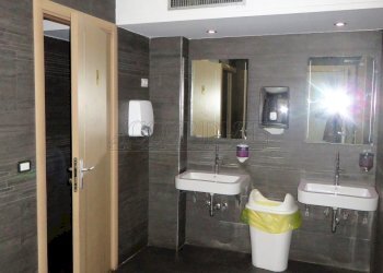 IMG_3216.JPG - Locale Commerciale via della croce rossa, Padova - foto 8