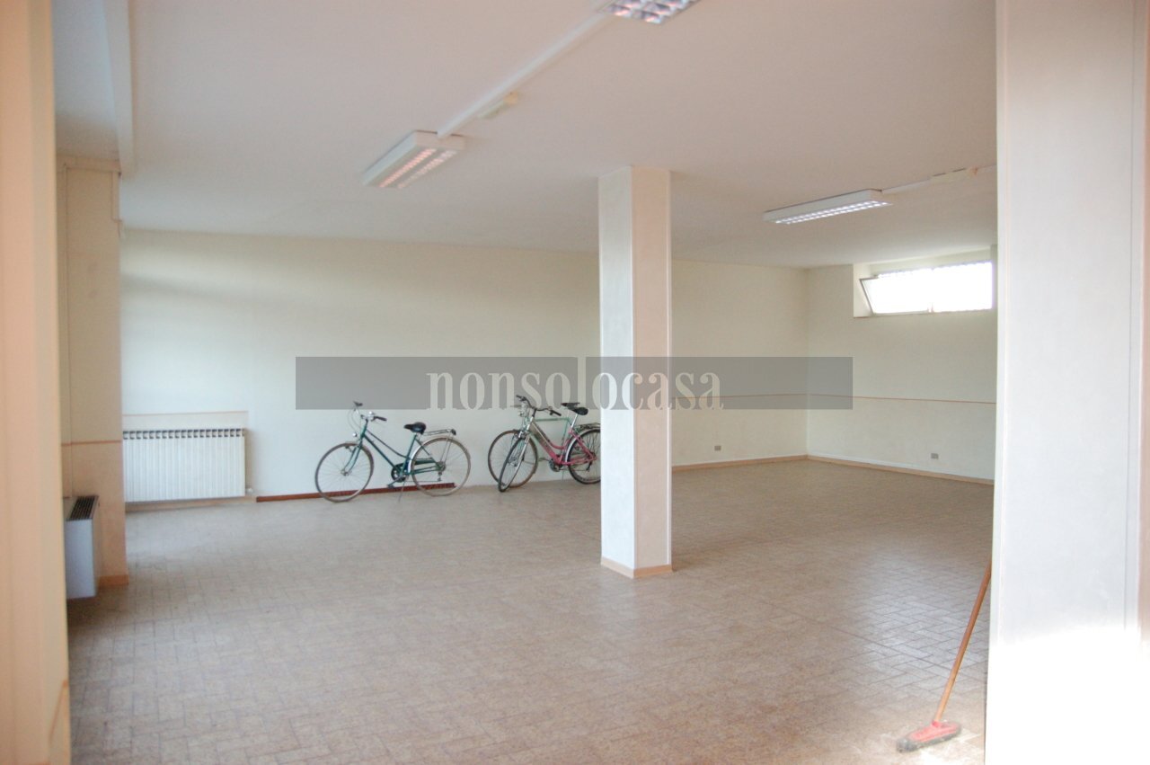 INTERNO - Commercial Premises Via Orvietana 16, Marsciano - photo 2