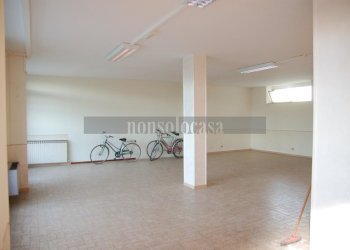 INTERNO - Locale Commerciale Via Orvietana 16, Marsciano - foto 2