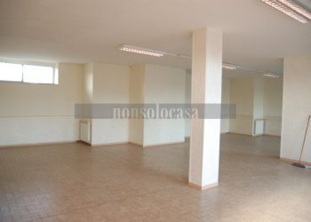 INTERNO - Locale Commerciale Via Orvietana 16, Marsciano - foto 3