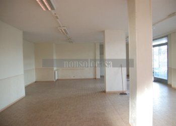 INTERNO - Locale Commerciale Via Orvietana 16, Marsciano - foto 5