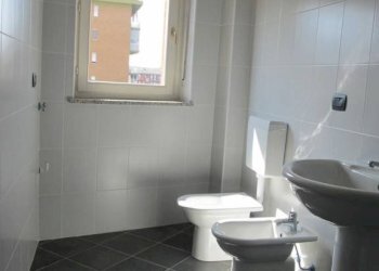 Bagno - Two-room apartment strada Stupinigi, 31, Moncalieri - photo 14