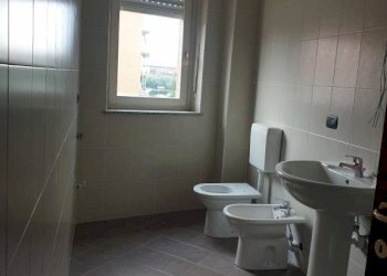 Bagno - Two-room apartment strada Stupinigi, 31, Moncalieri - photo 7