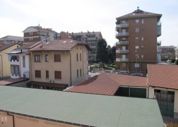 Cortile interno - Two-room apartment strada Stupinigi, 31, Moncalieri - photo 10