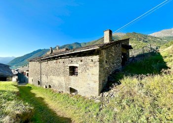 Magazzino Frazione Genzana, 45, Pontechianale - foto 1