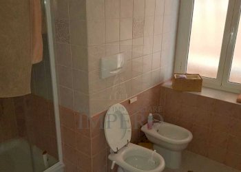 bagno con doccia - Appartamento Via Cavour 65/B, Ventimiglia - foto 6