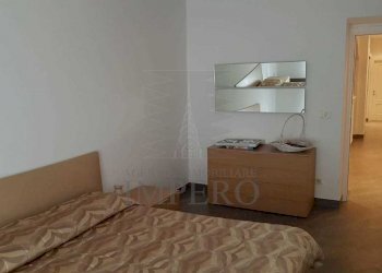 camera da letto - Appartamento Via Cavour 65/B, Ventimiglia - foto 11
