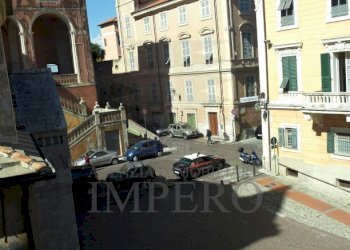 IMG-20140515-WA0006 (FILEminimizer).jpg - Quadrilocale Via Battistero 1, Ventimiglia - foto 1