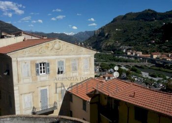 IMG-20140515-WA0008 (FILEminimizer).jpg - Quadrilocale Via Battistero 1, Ventimiglia - foto 4