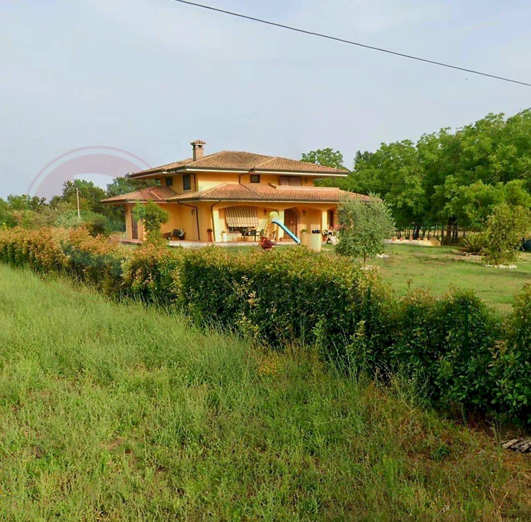 Villa Unifamiliare Via Campo Cavaliere, Castrocielo - foto 2