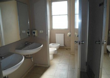 BAGNO - Ufficio via del Chiù, Bologna (zona Saffi) - foto 18