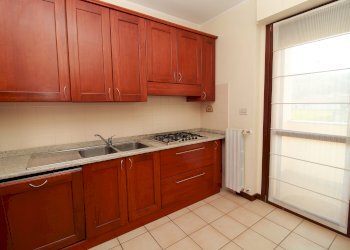 Three-room apartment Via Antonio Giordana, 16, Saluzzo - photo 7