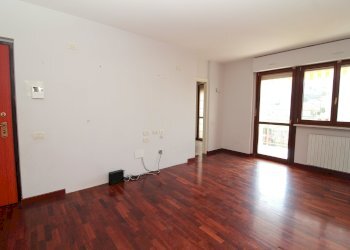 Three-room apartment Via Antonio Giordana, 16, Saluzzo - photo 11