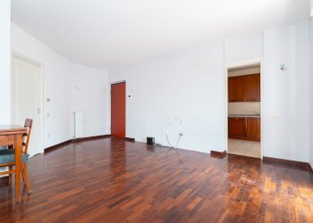 Trilocale Via Antonio Giordana, 16, Saluzzo - foto 7