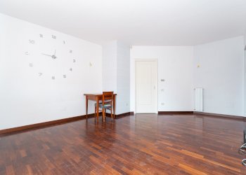 Trilocale Via Antonio Giordana, 16, Saluzzo - foto 6