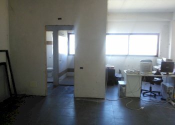 WP_000875 (2).jpg - Ufficio via de gasperi, Lucca - foto 3