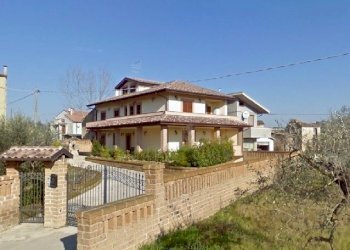 Marrocchi, Abruzzo - Google Maps.jpg - Villa Campli - photo 1